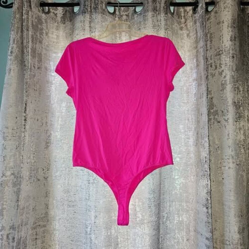 Elodie NWT bright pink bodysuit size XL